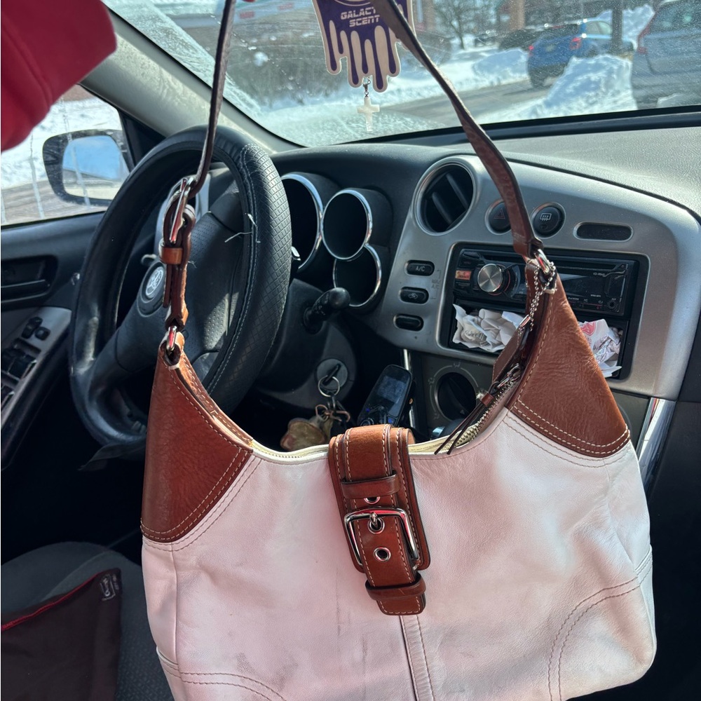 Coach Hamptons Hobo Bag white and brown